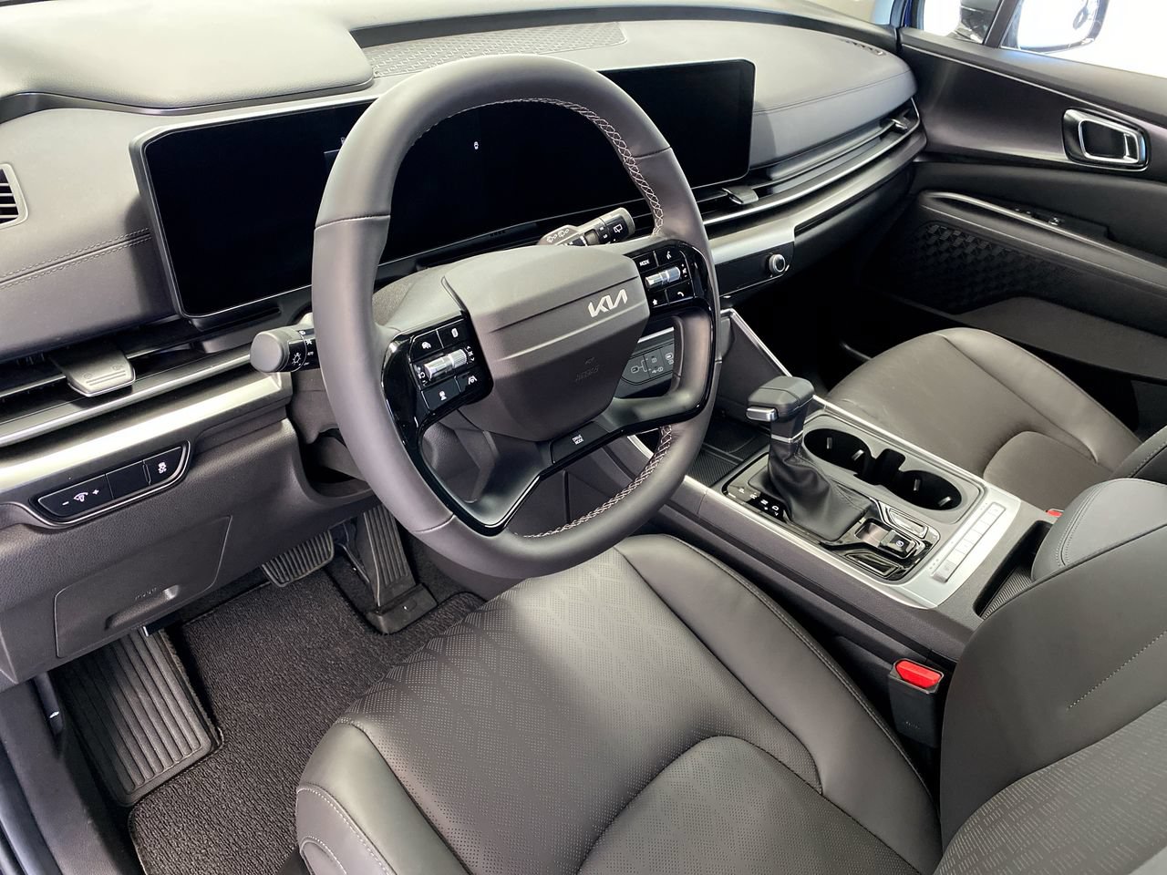 New 2027 Kia Carnival EX FWD image 20