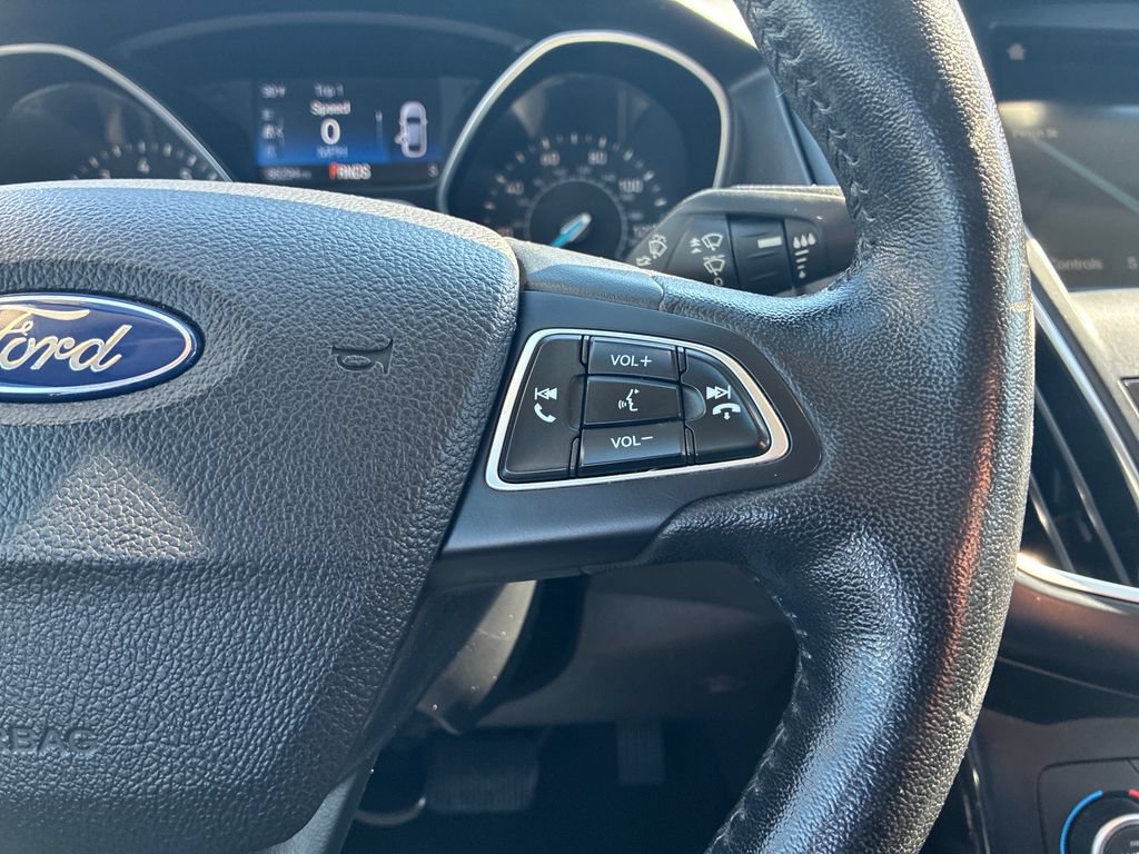Used 2018 Ford Focus Titanium FWD image 21