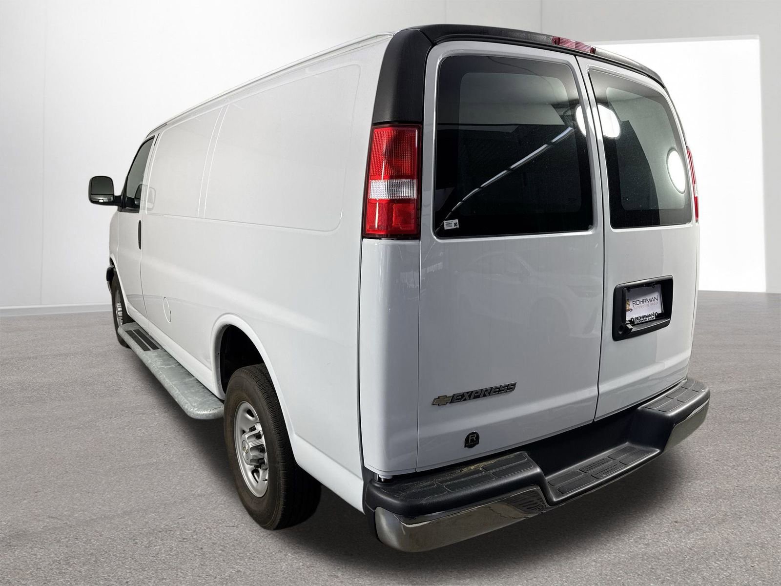 Used 2023 Chevrolet Express 2500 w/ Driver Convenience Package image 29