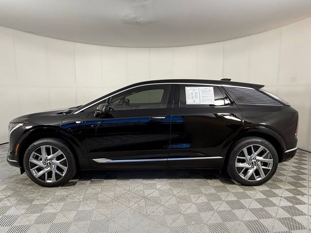 Used 2025 Cadillac Optiq Luxury 1 video 3
