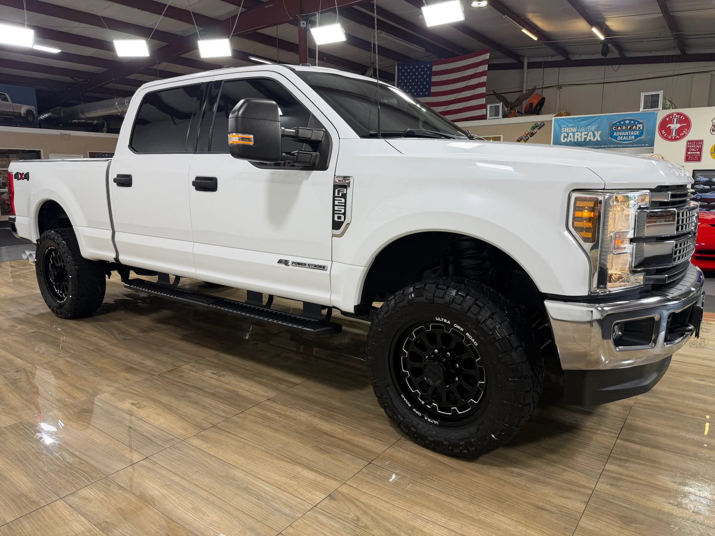 Used 2019 Ford F250 XLT AWD/4WD image 3