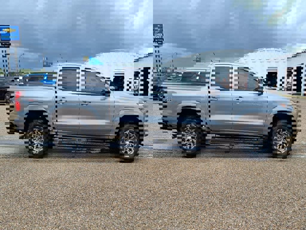 New 2025 Chevrolet Colorado LT w/ LT Convenience Package image 4