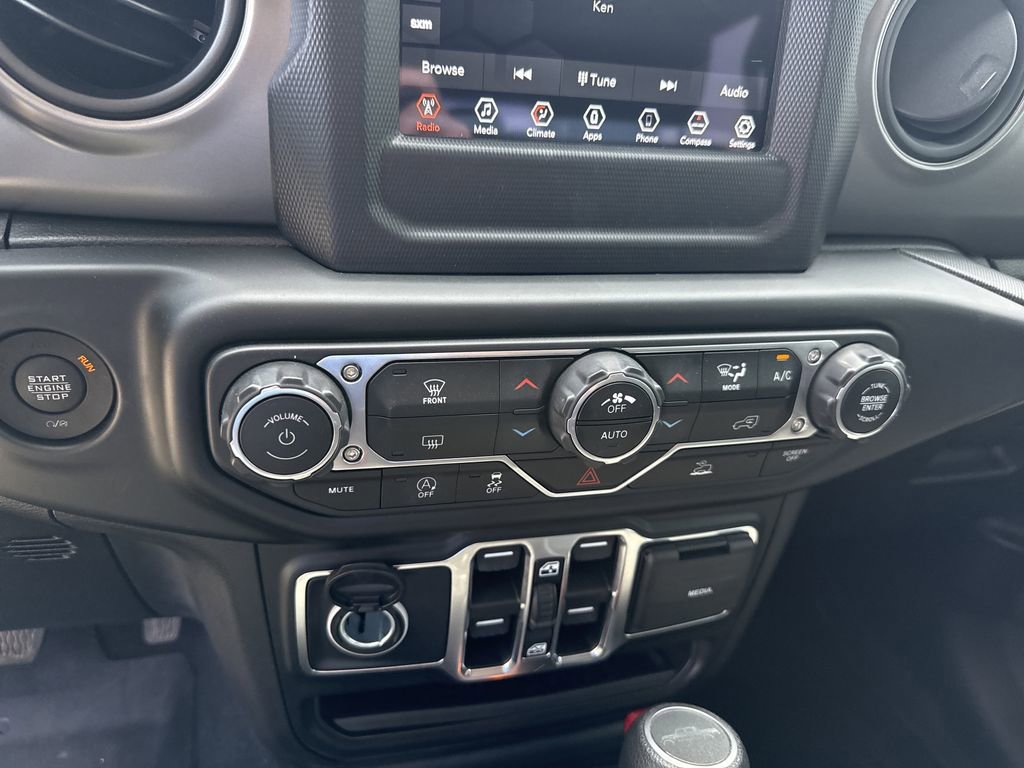 Used 2022 Jeep Gladiator Sport image 28