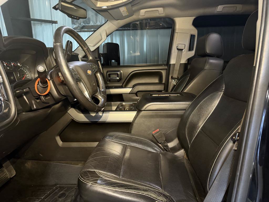 Used 2017 Chevrolet Silverado 2500 LTZ w/ Duramax Plus Package AWD/4WD image 38