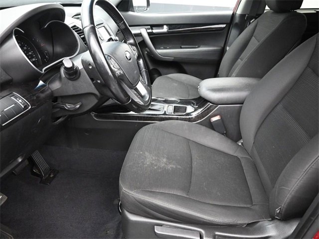Used 2014 Kia Sorento LX image 16