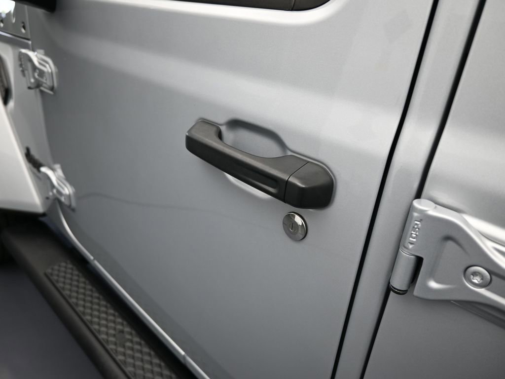 Used 2024 Jeep Gladiator Sport image 30