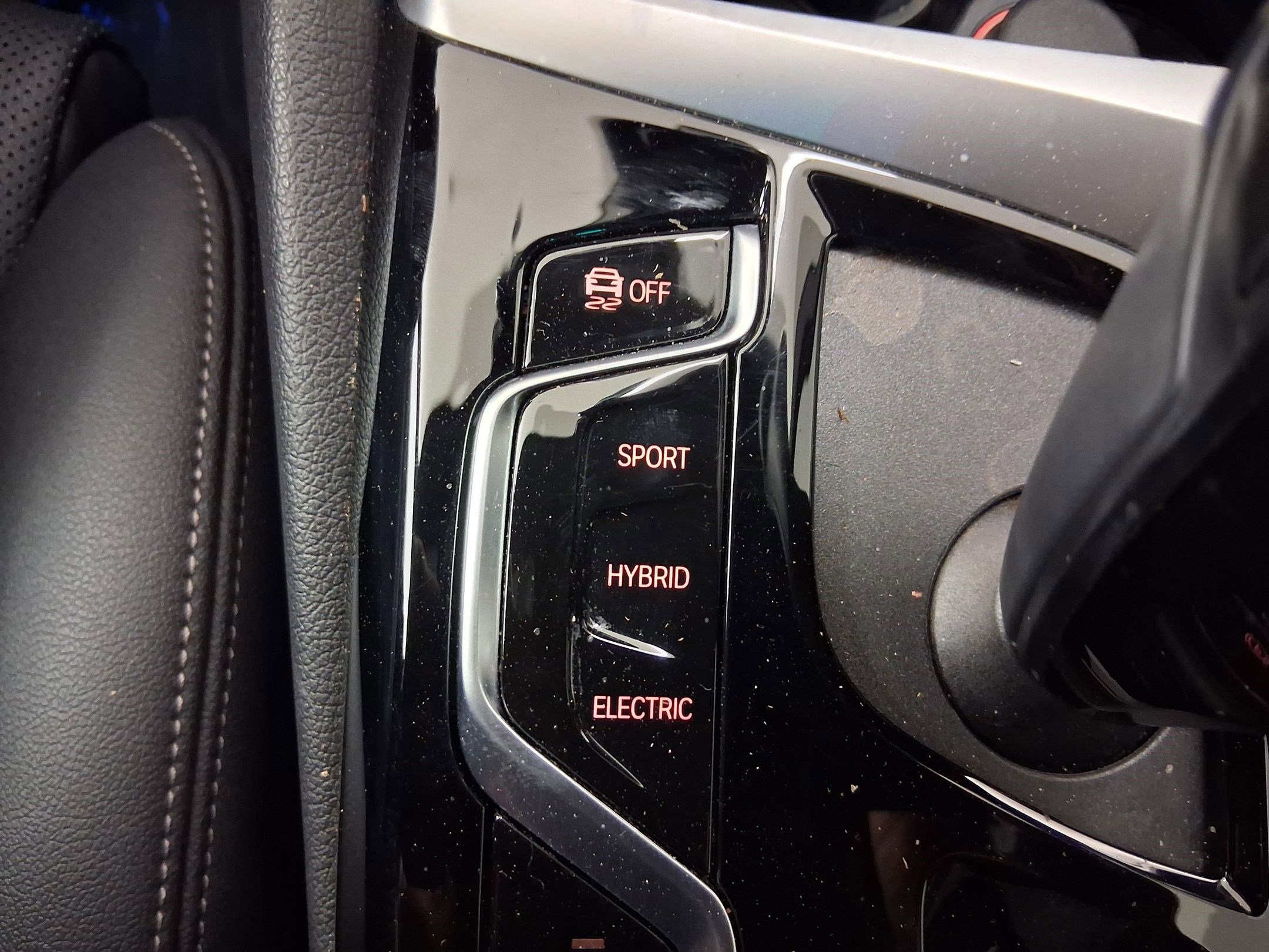 Used 2023 BMW 530e w/ Convenience Package RWD image 34