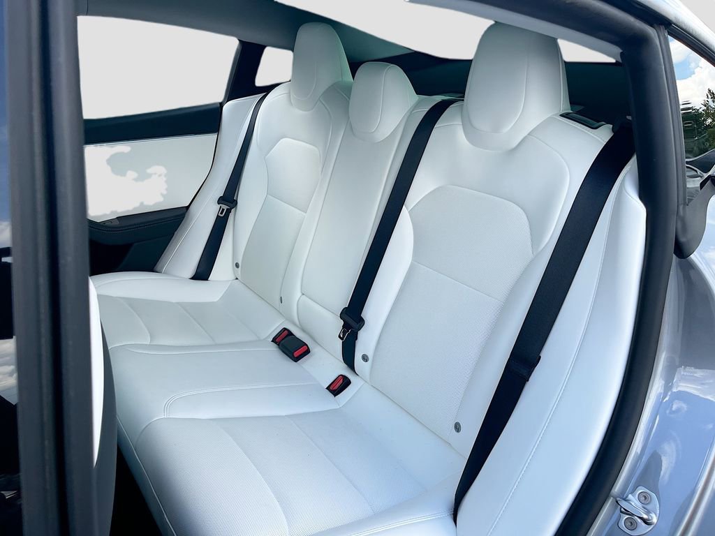 Used 2025 Tesla Model 3 Long Range RWD image 23
