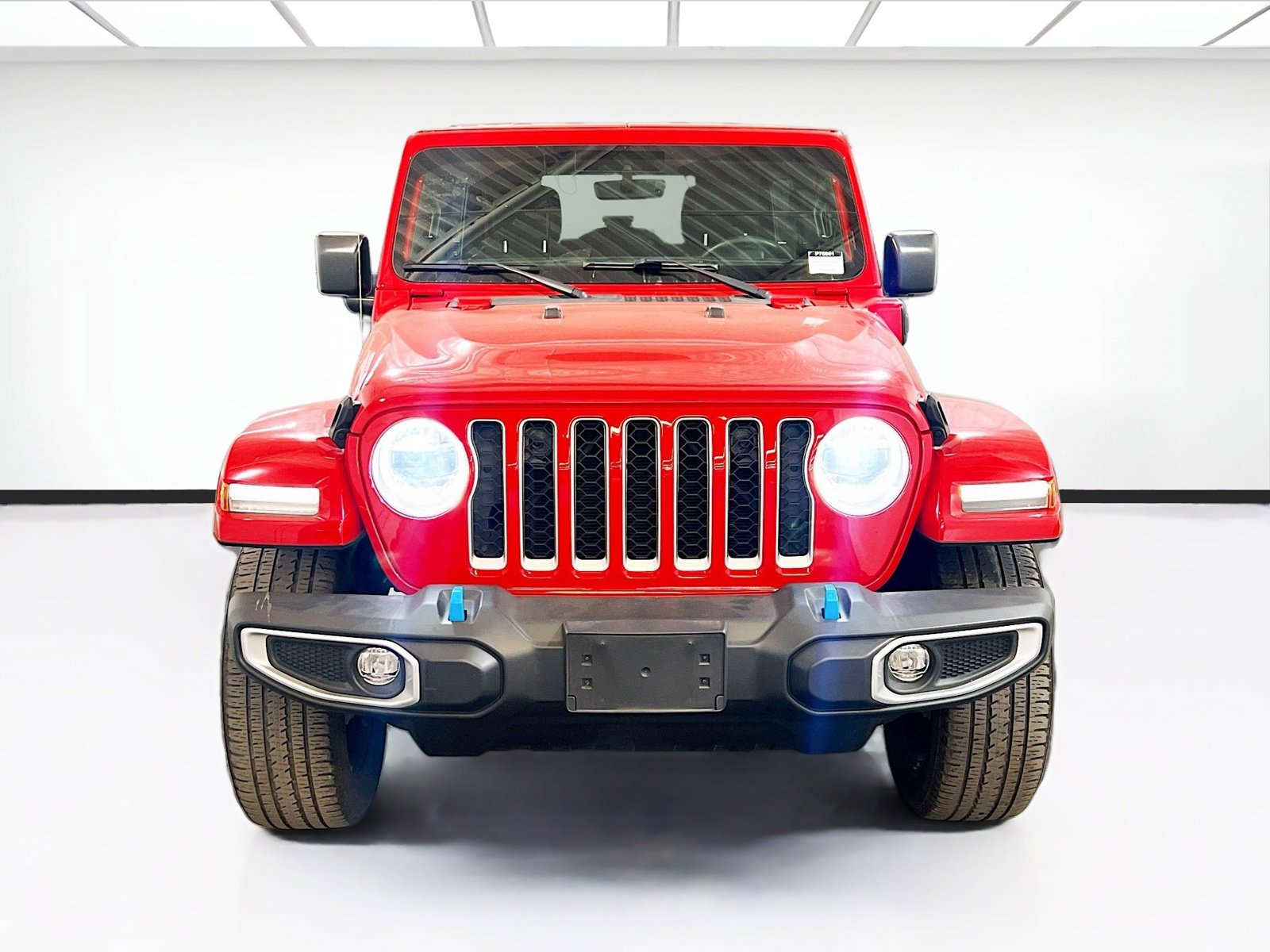 Used 2023 Jeep Wrangler Sahara image 2