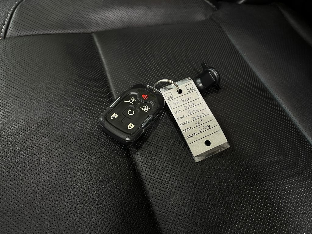 Used 2018 GMC Yukon SLT w/ HD Trailering Package image 40