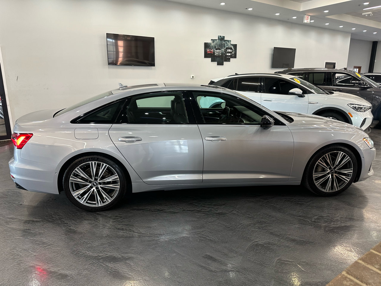 Used 2021 Audi A6 Premium Plus w/ Premium Plus Package AWD/4WD image 4