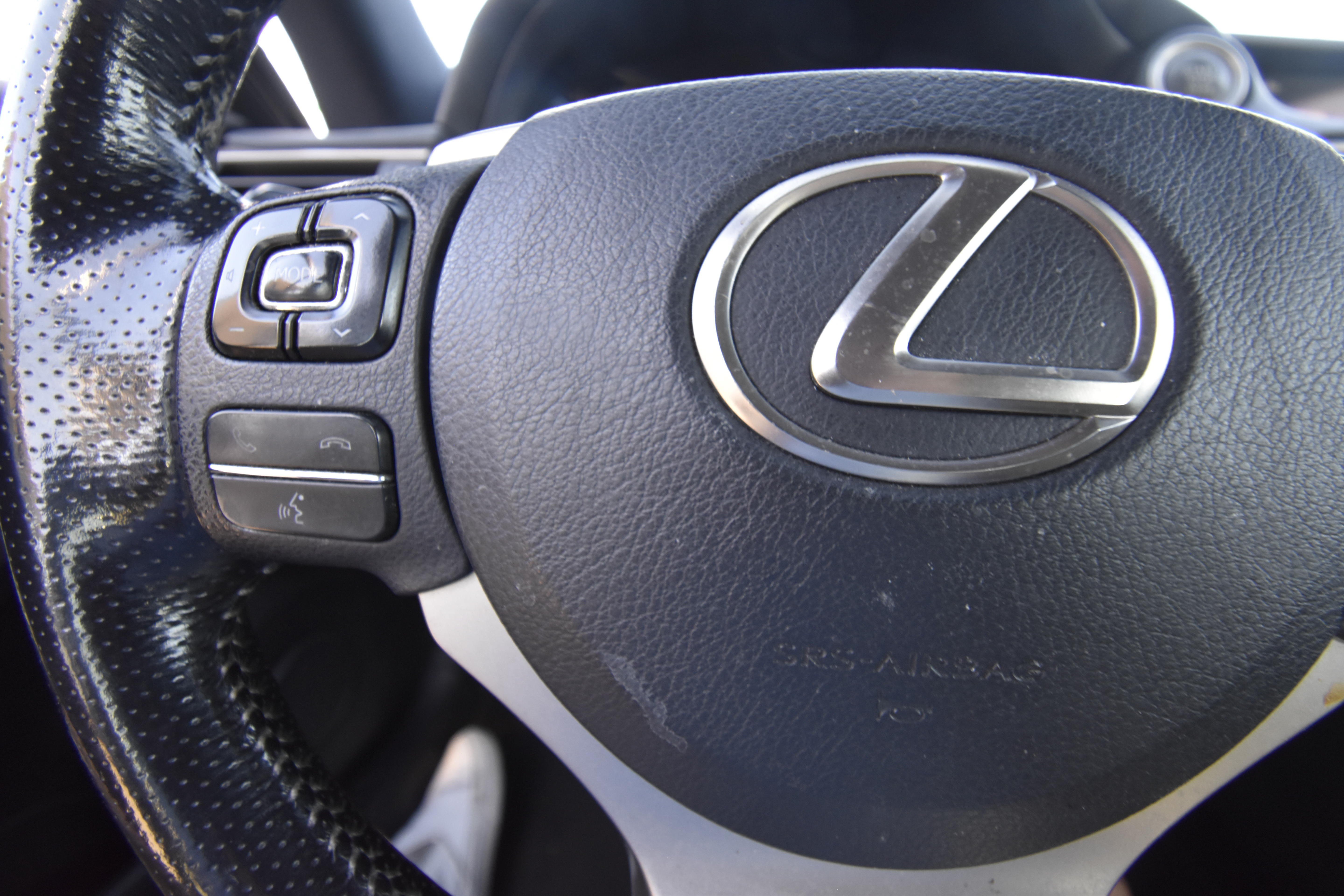 Used 2020 Lexus IS 300 F Sport w/ F Sport Package RWD image 20