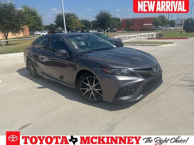 Used 2024 Toyota Camry SE