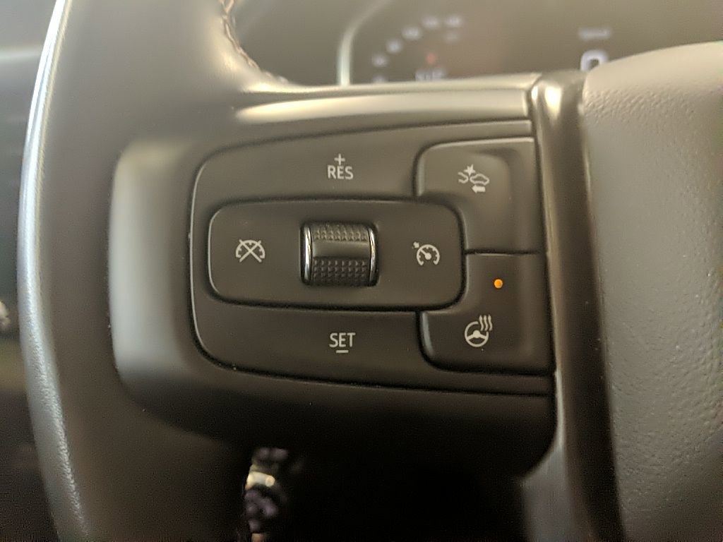 Used 2024 GMC Sierra 2500 AT4 w/ Technology Package image 18