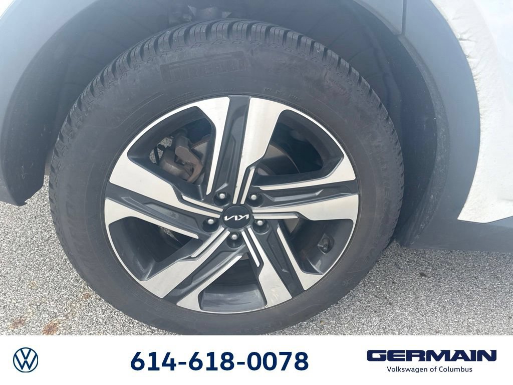 Used 2022 Kia Sorento EX w/ Panoramic Sunroof Package AWD/4WD image 15