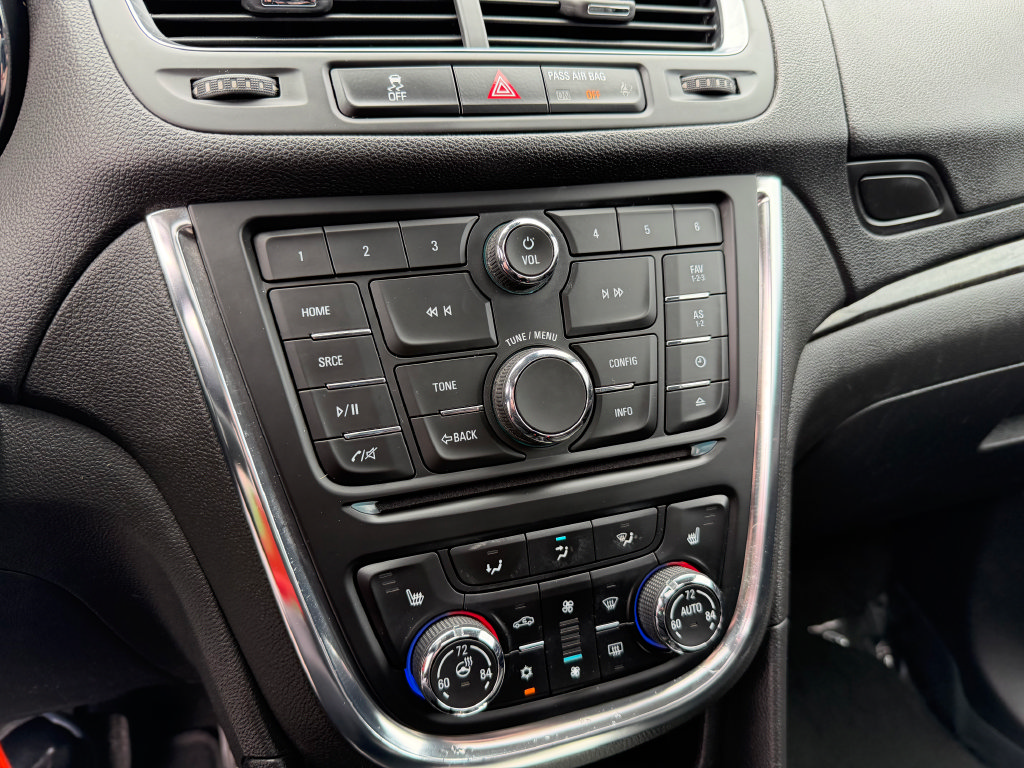 Used 2015 Buick Encore Leather AWD/4WD image 22