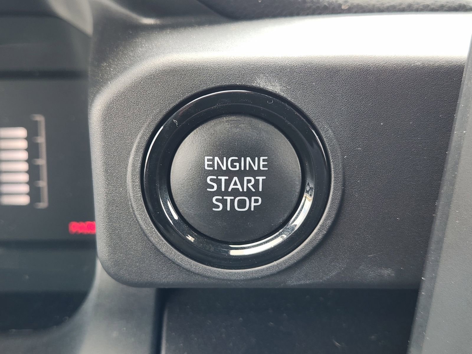 Used 2025 Toyota Tacoma SR5 image 25