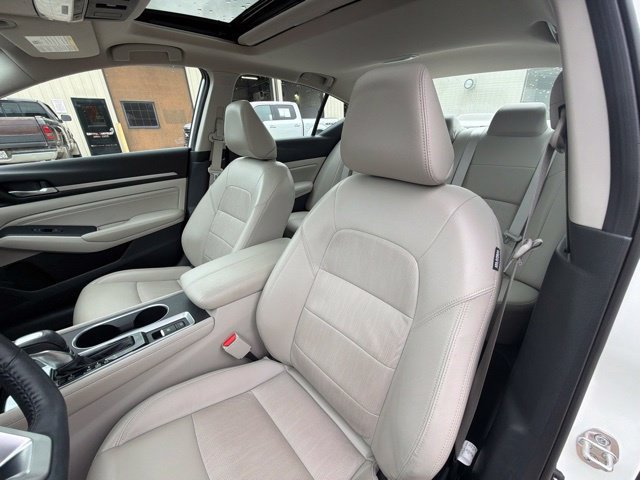 Used 2019 Nissan Altima 2.5 Platinum FWD image 19