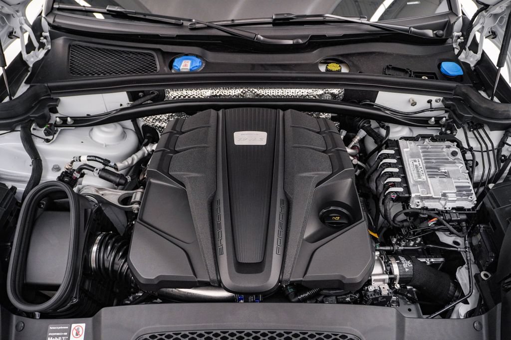 New 2026 Porsche Macan S AWD/4WD image 29