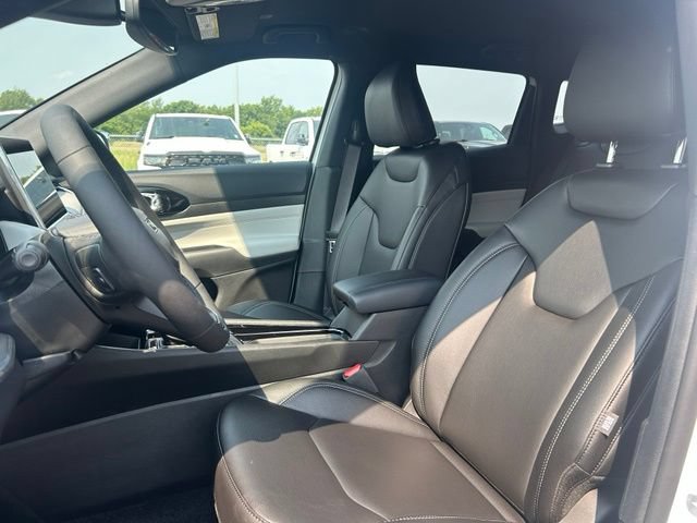 New 2026 Jeep Compass Limited AWD/4WD image 12