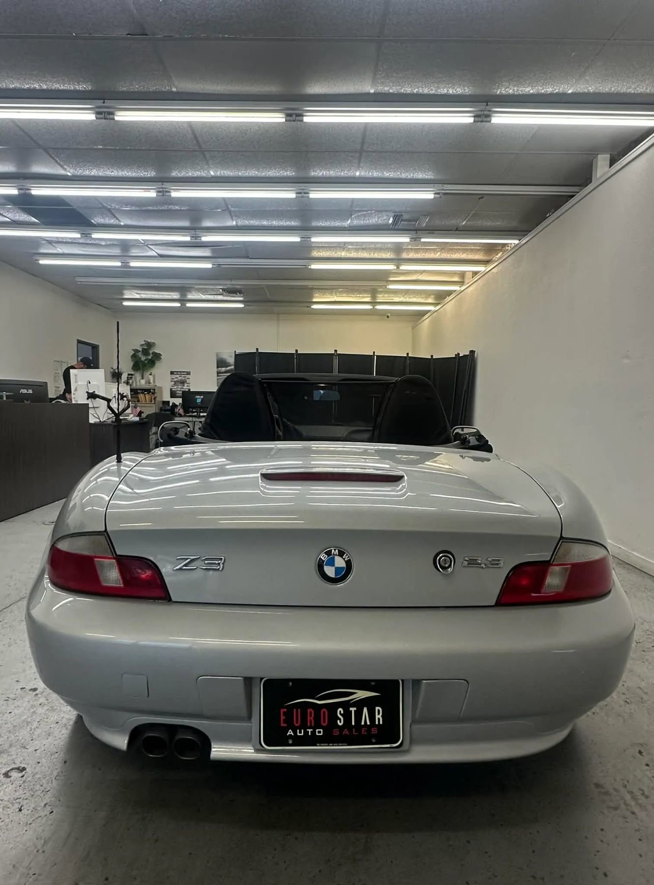 Used 2000 BMW Z3 2.5i image 34