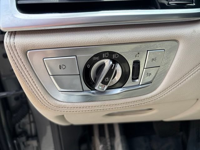 Used 2016 BMW 750i RWD image 19