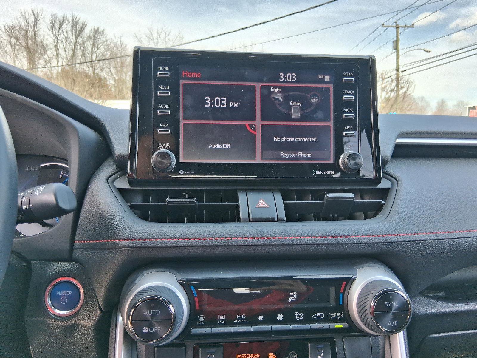 Used 2021 Toyota RAV4 SE w/ Weather & Moonroof Package image 18