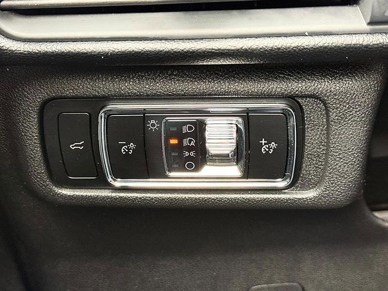 Used 2023 Lincoln Corsair FWD image 37