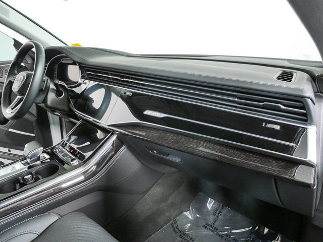 Used 2024 Audi Q8 Prestige AWD/4WD image 26