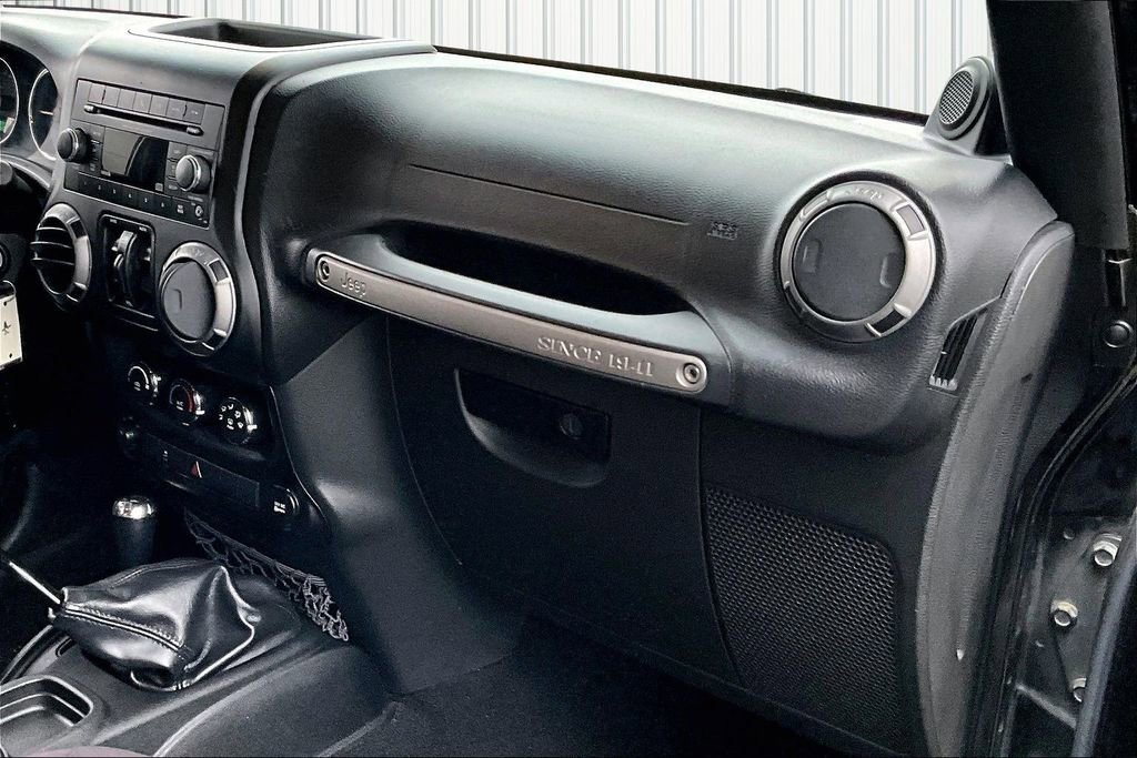 Used 2014 Jeep Wrangler Unlimited Sport w/ Power Convenience Group image 24