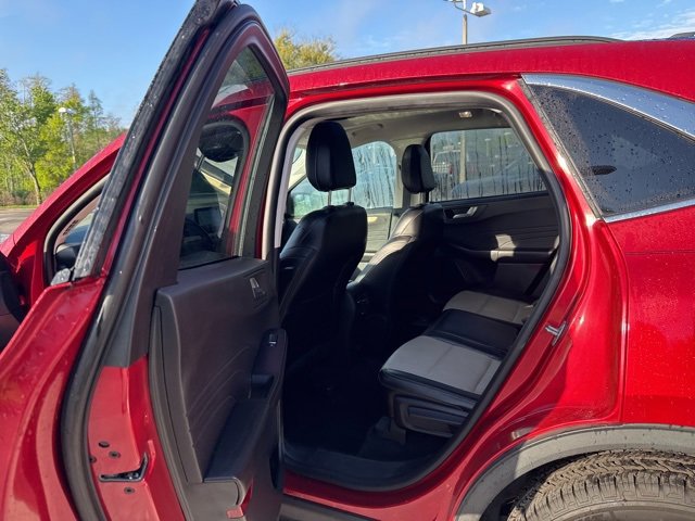 Used 2022 Ford Escape Titanium w/ Titanium Elite Package image 14