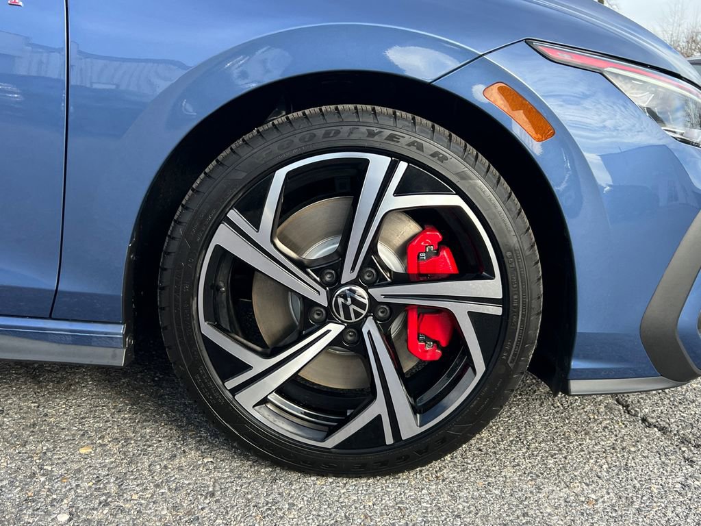 New 2026 Volkswagen GTI SE FWD image 8