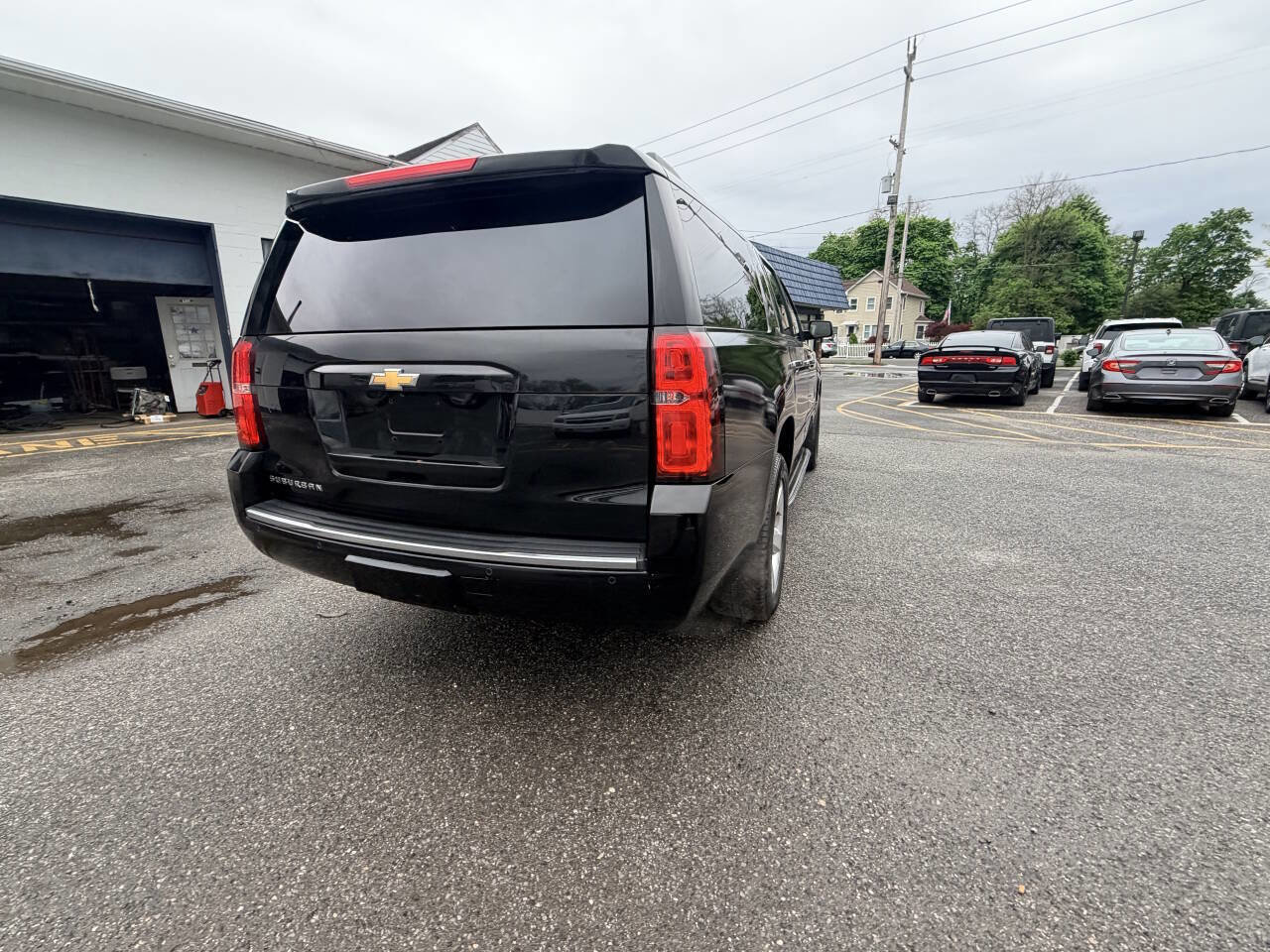 Used 2015 Chevrolet Suburban LTZ AWD/4WD image 14