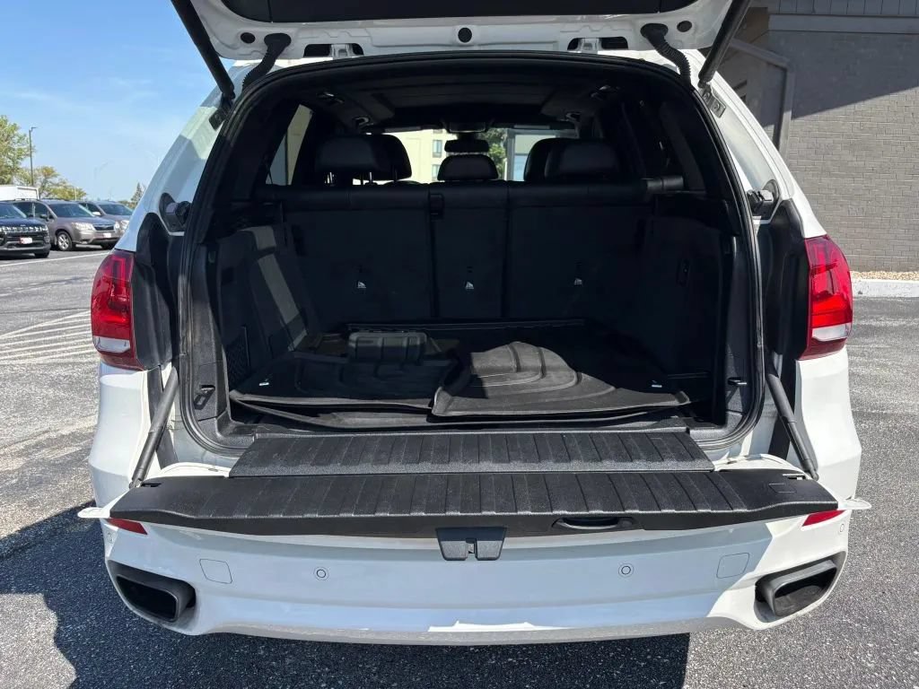 Used 2018 BMW X5 xDrive50i AWD/4WD image 9