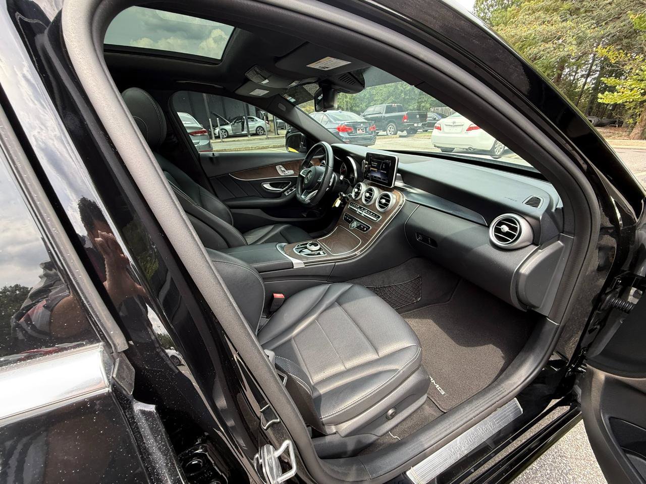 Used 2018 Mercedes-Benz C 300 Sedan image 14