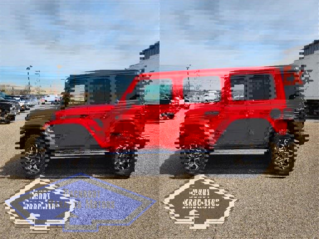 New 2025 Jeep Wrangler Unlimited Sahara w/ Dual Top Group image 10
