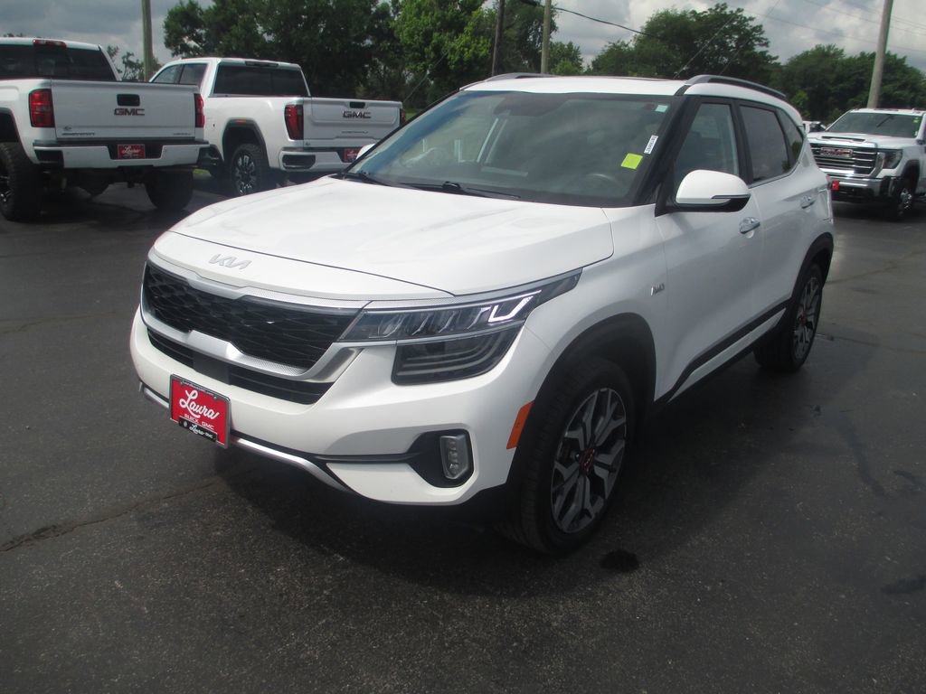 Used 2022 Kia Seltos SX w/ Sunroof Package AWD/4WD image 12