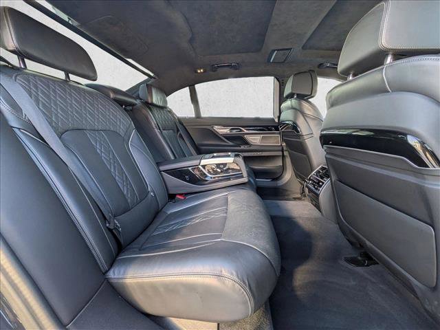 Used 2022 BMW M760i xDrive w/ Luxury Rear Seating Package image 19