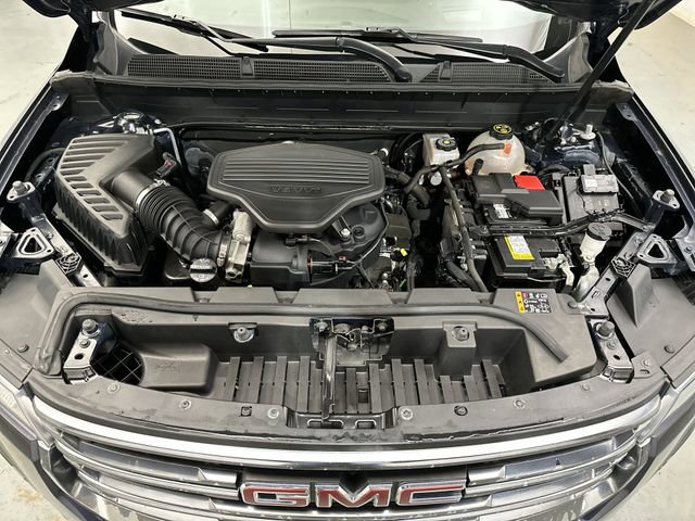 Used 2021 GMC Acadia AT4 w/ Technology Package AWD/4WD image 21
