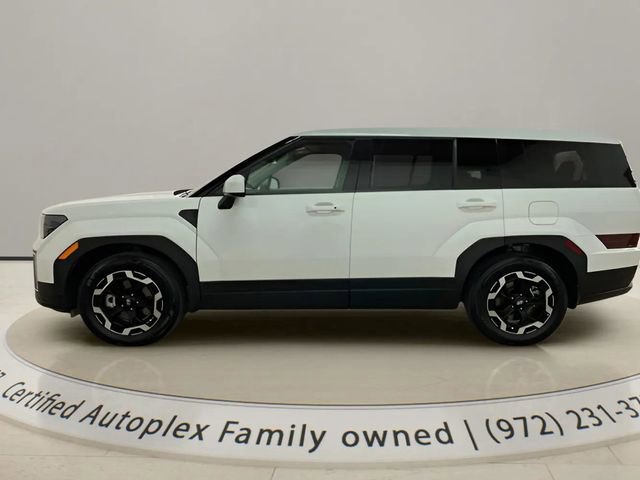 Used 2026 Hyundai Santa Fe SE FWD image 2