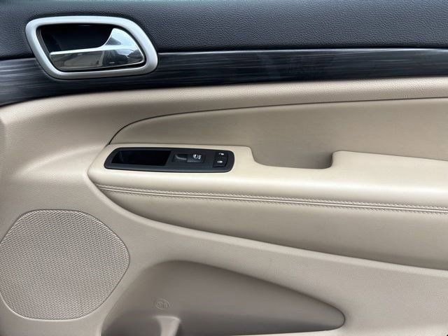 Used 2022 Jeep Grand Cherokee Laredo E w/ Security & Convenience Group AWD/4WD image 40