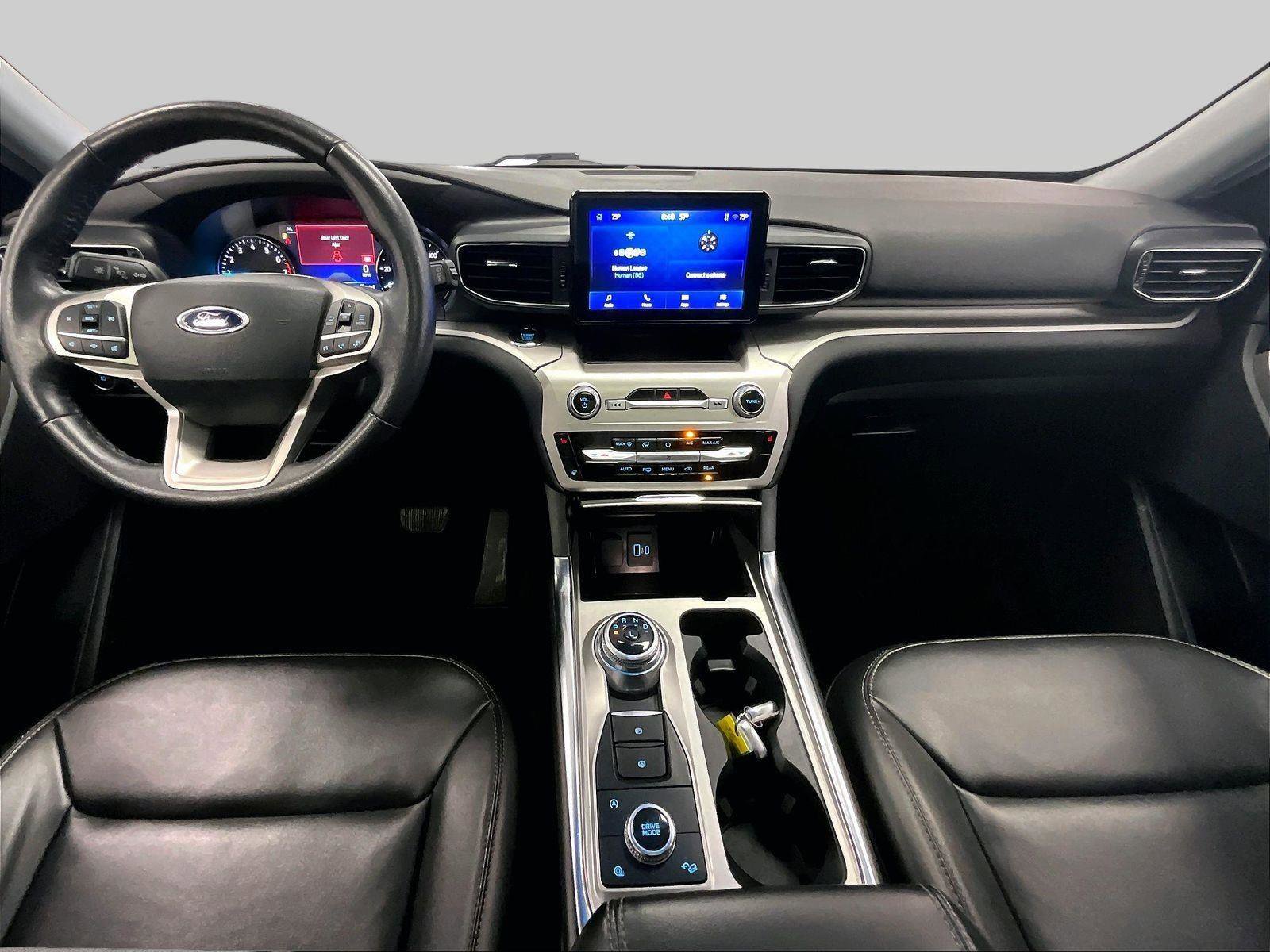 Used 2022 Ford Explorer XLT w/ Equipment Group 202A image 14