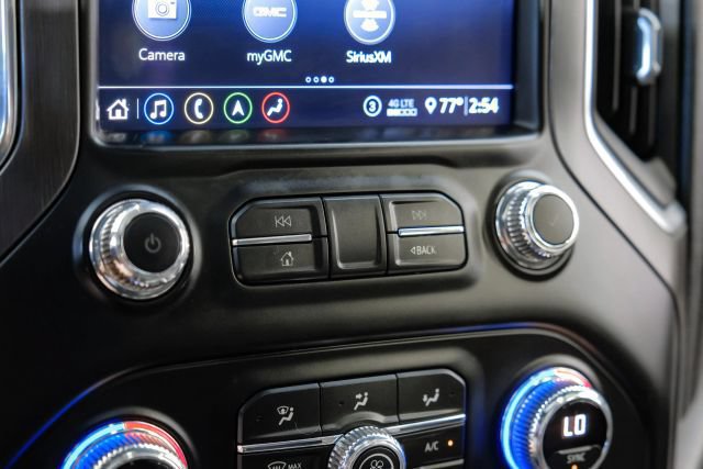 Used 2020 GMC Sierra 2500 AT4 w/ AT4 Premium Package AWD/4WD image 37
