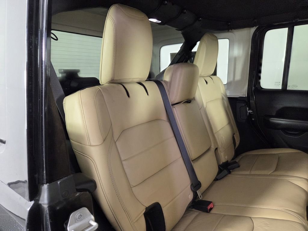 Used 2018 Jeep Wrangler Unlimited Sahara w/ Safety Group image 32