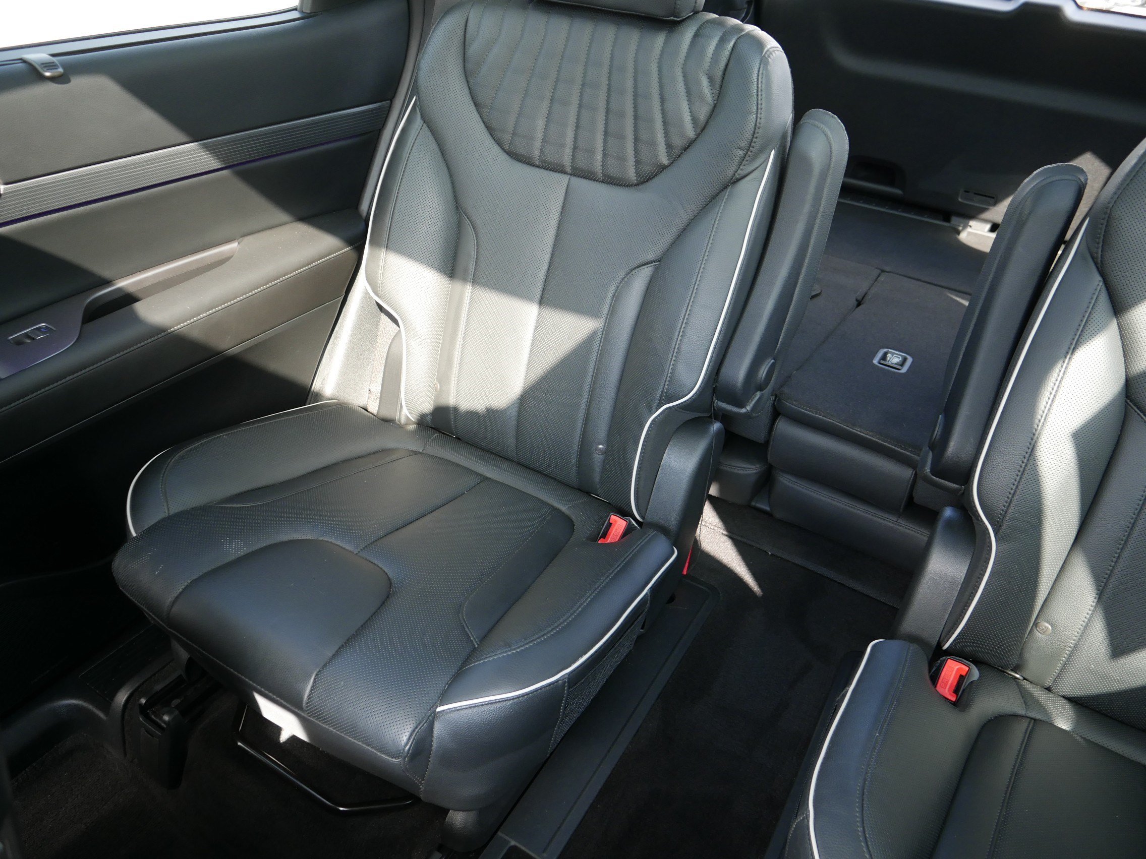 Certified 2024 Hyundai Palisade Limited AWD/4WD image 12