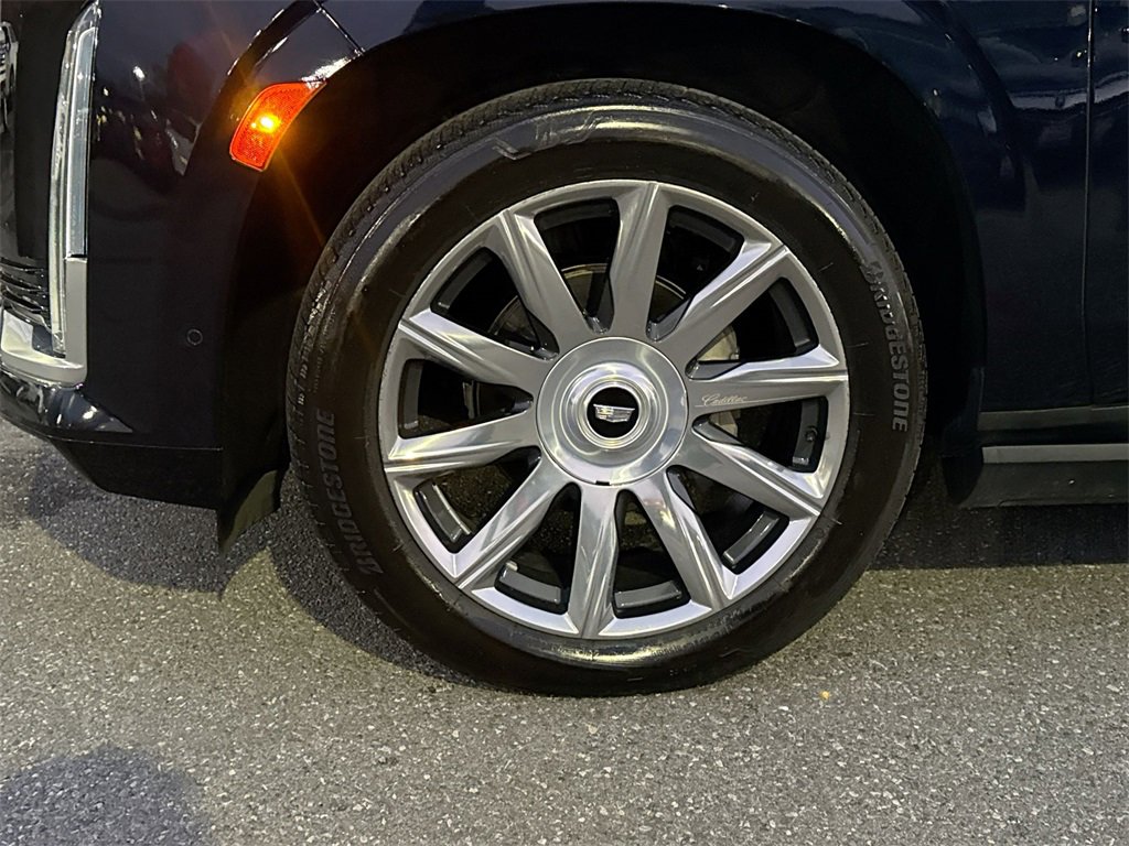 Used 2021 Cadillac Escalade ESV Premium Luxury Platinum image 19