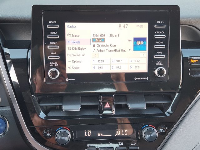 Used 2023 Toyota Camry SE FWD image 4