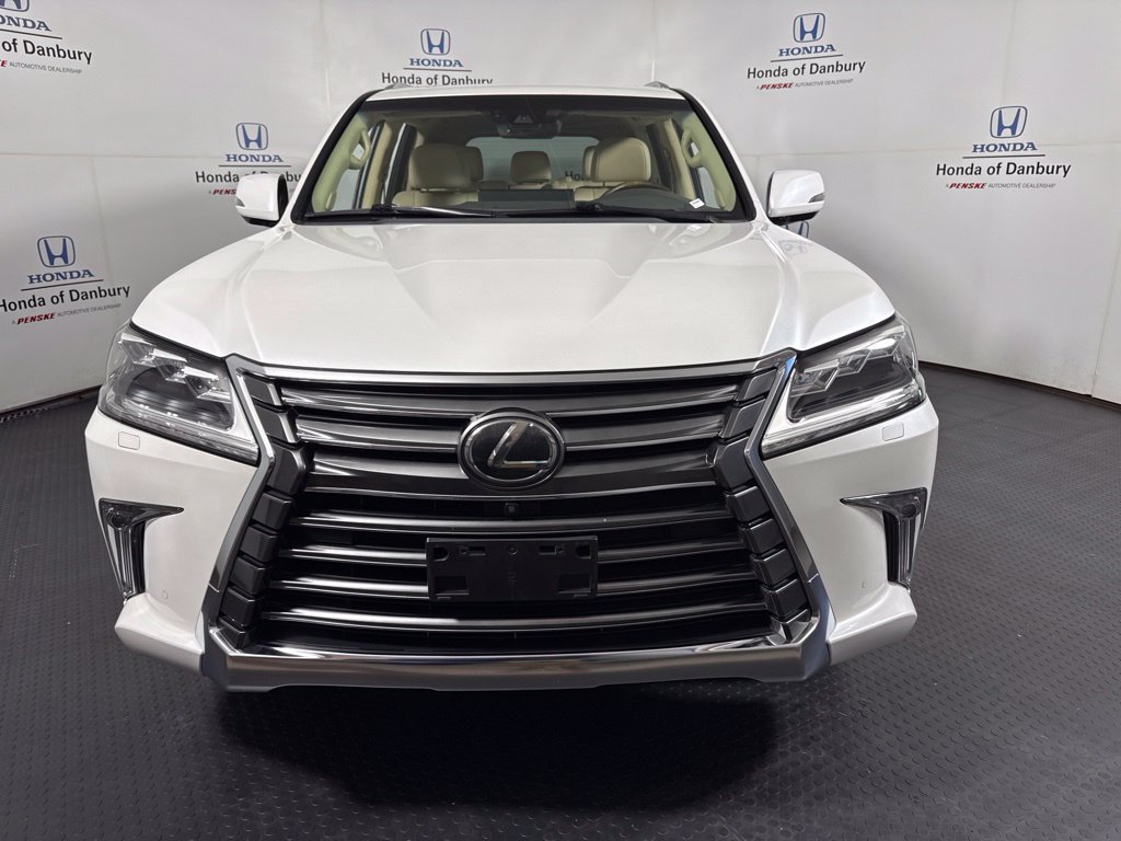 Used 2019 Lexus LX 570 4WD w/ Luxury Package image 2