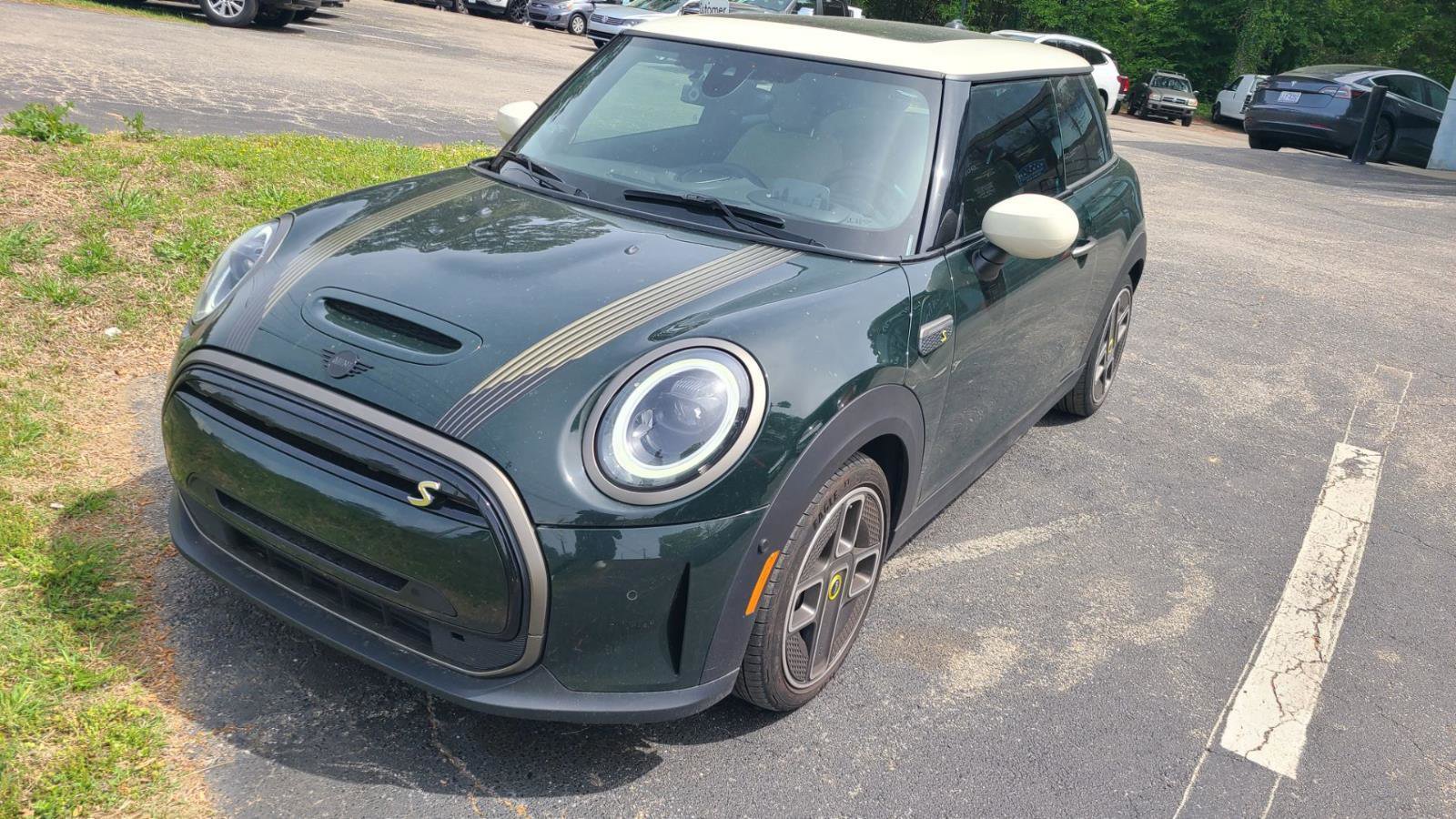 Used 2024 MINI Cooper SE w/ MINI Resolute Edition image 1