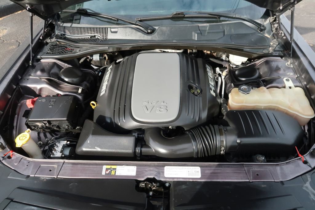 Used 2015 Dodge Challenger R/T w/ Quick Order Package 28B R/T RWD image 11